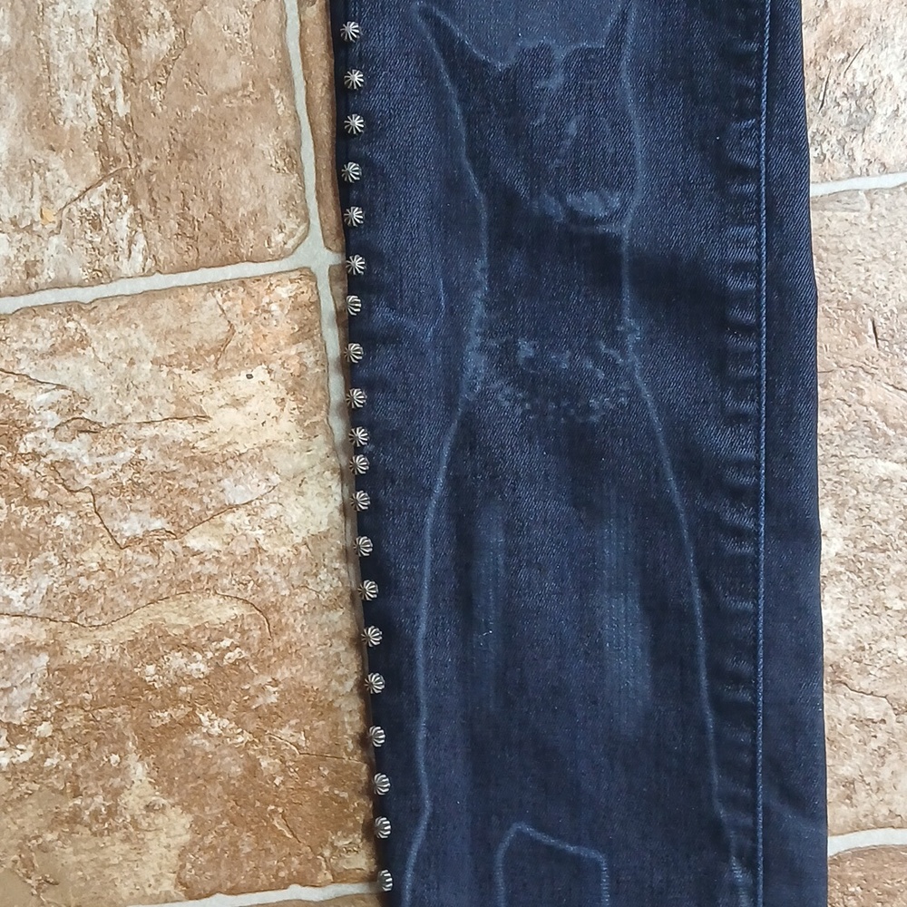 EUC Smoke Rise Dog Leg Stud-Trim  Black Soft  Jeans Size 30.